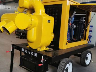 點擊查看詳細(xì)信息<br>標(biāo)題：400立方水泵機組雙進(jìn)雙出 閱讀次數(shù)：1137